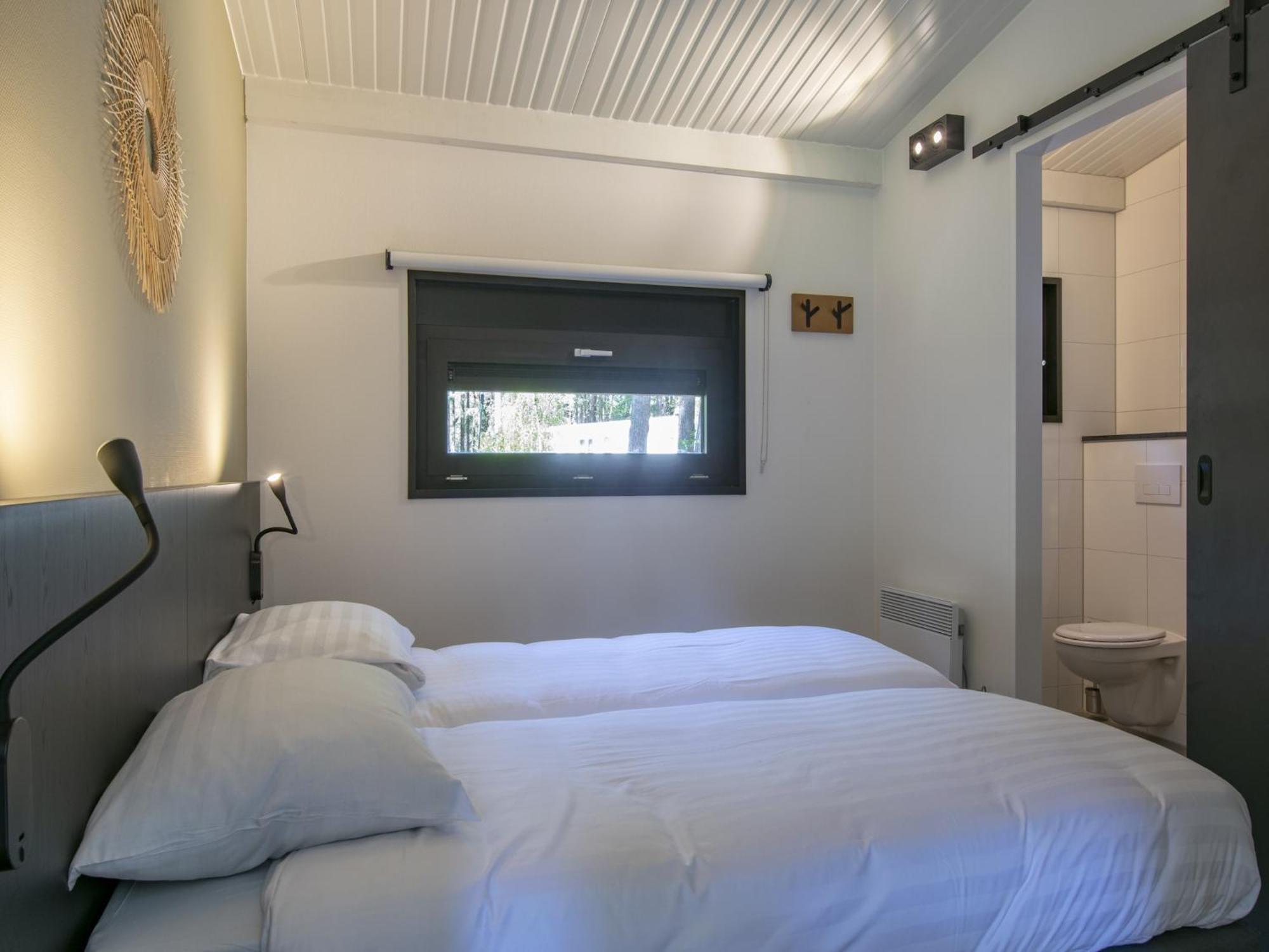 미를로 Modern Chalet With Wellness, In A Holiday Park At 12 Km From Eindhoven 빌라 외부 사진